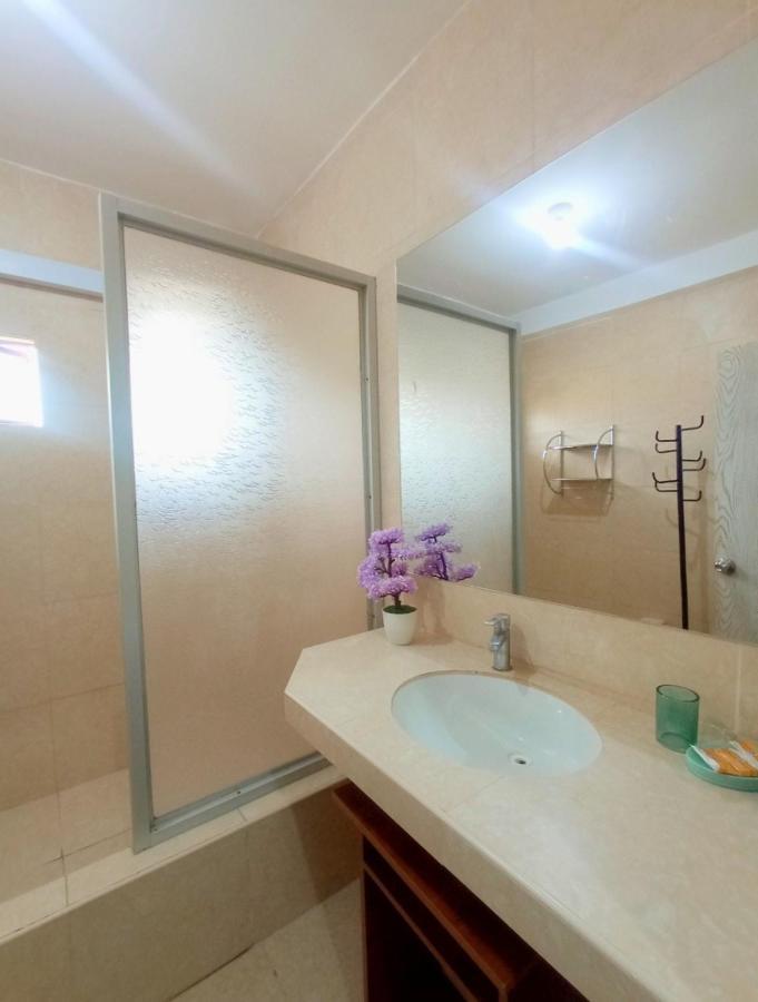 Deluxe Hotel Talara - A 5 Minutos Del Aeropuerto Y Plaza De Armas الغرفة الصورة