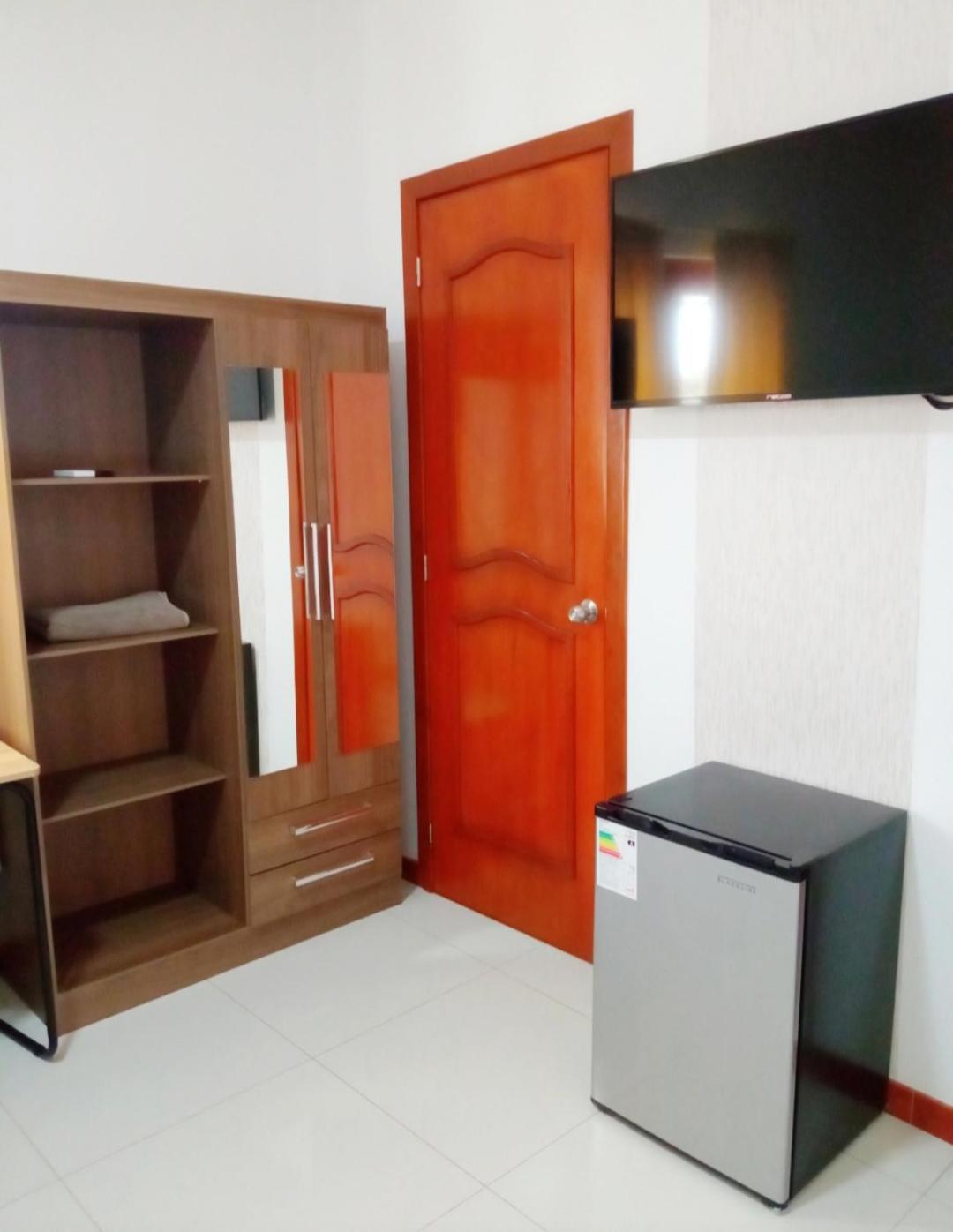 Deluxe Hotel Talara - A 5 Minutos Del Aeropuerto Y Plaza De Armas الغرفة الصورة