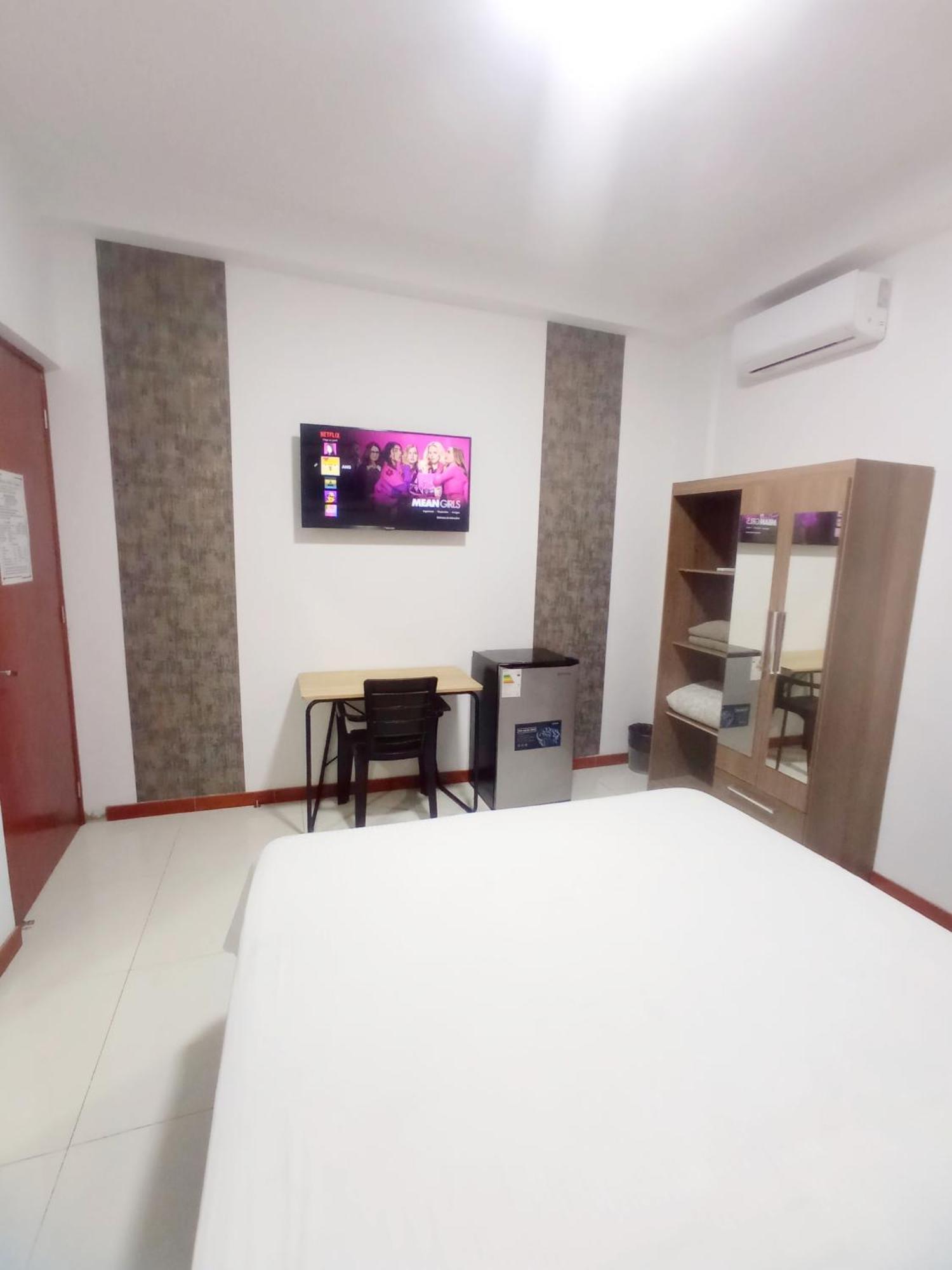 Deluxe Hotel Talara - A 5 Minutos Del Aeropuerto Y Plaza De Armas المظهر الخارجي الصورة