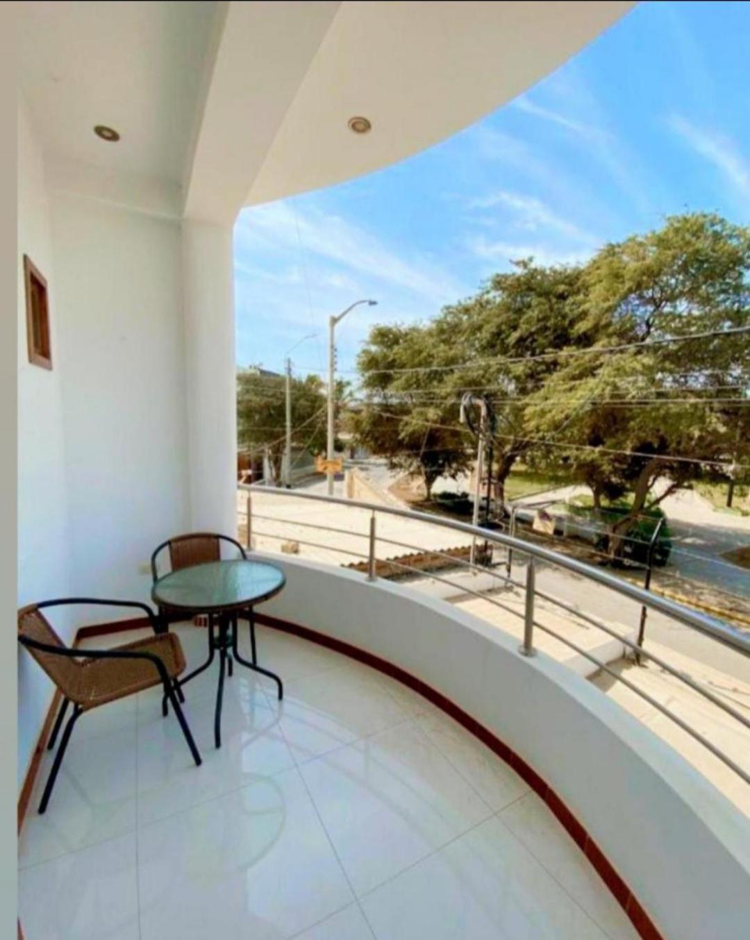 Deluxe Hotel Talara - A 5 Minutos Del Aeropuerto Y Plaza De Armas الغرفة الصورة